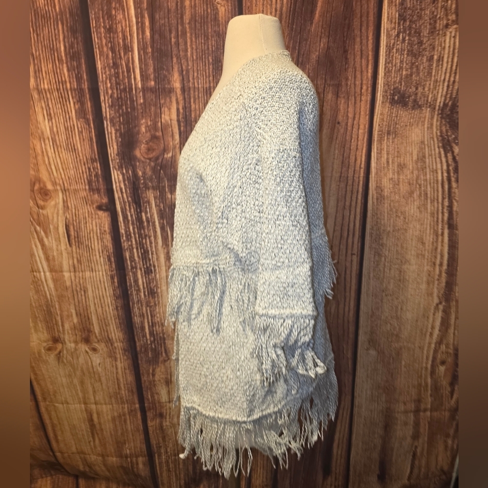 Cupcakes And Cashmere Calypso Fringe Cardigan Size S Gray/Black - Picture 3 of 9